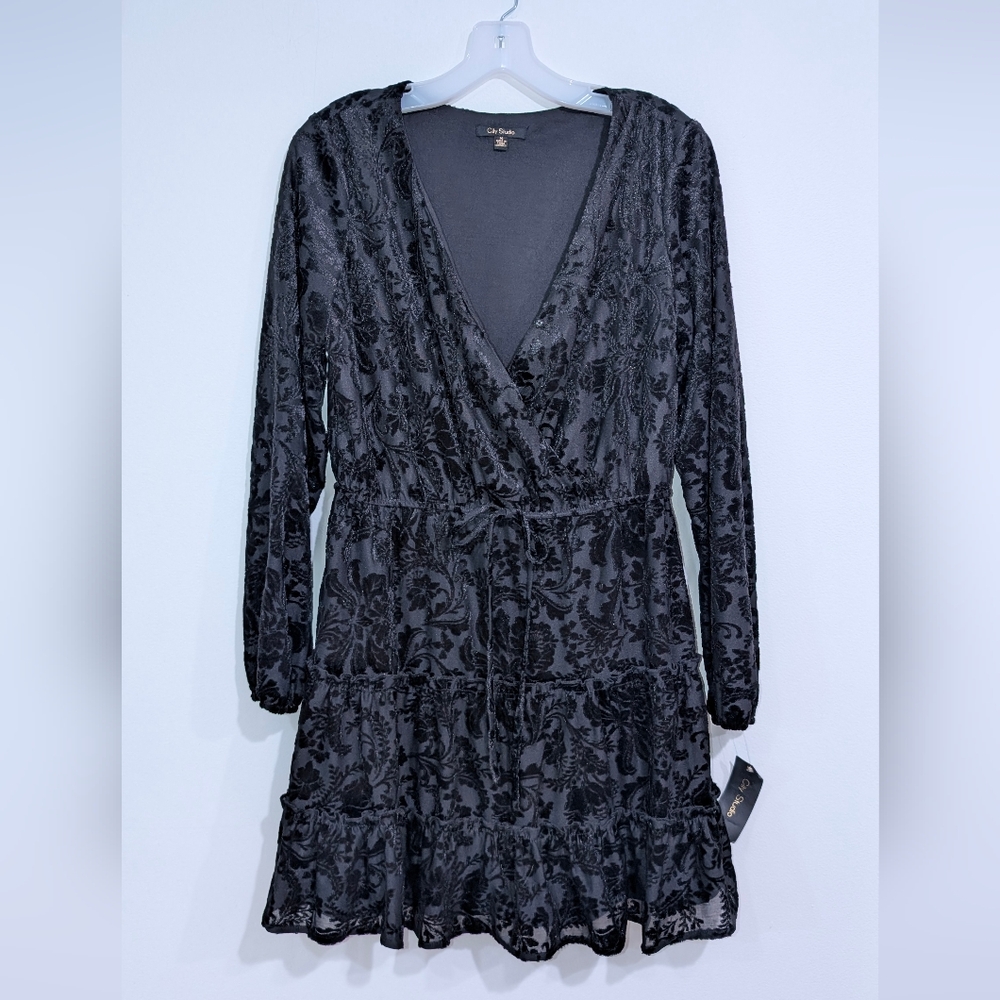 City‎ Studio Juniors M NWT Long Sleeve Whimsy Goth Black Velvet Mini Dress